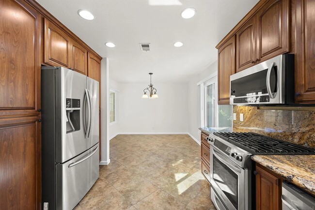 Building Photo - Chula Vista