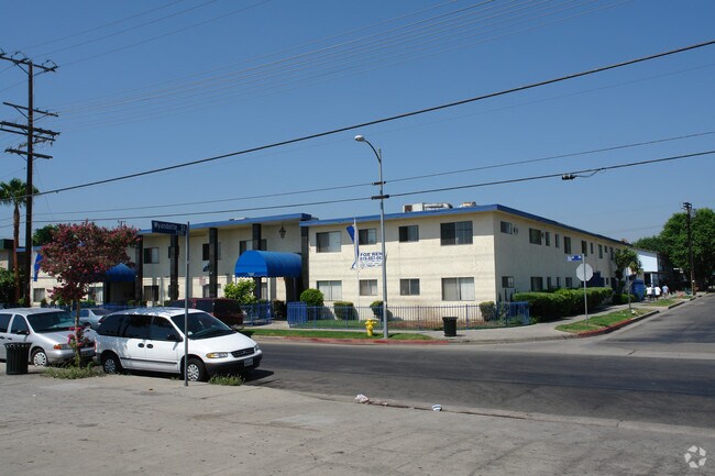 Building Photo - 7253-57 Variel Ave