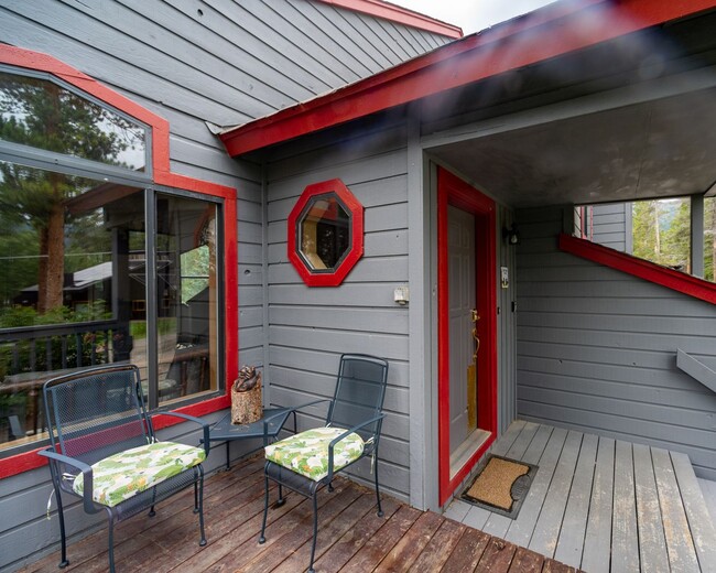 Building Photo - Extended Winter rental-Flexible lease term...
