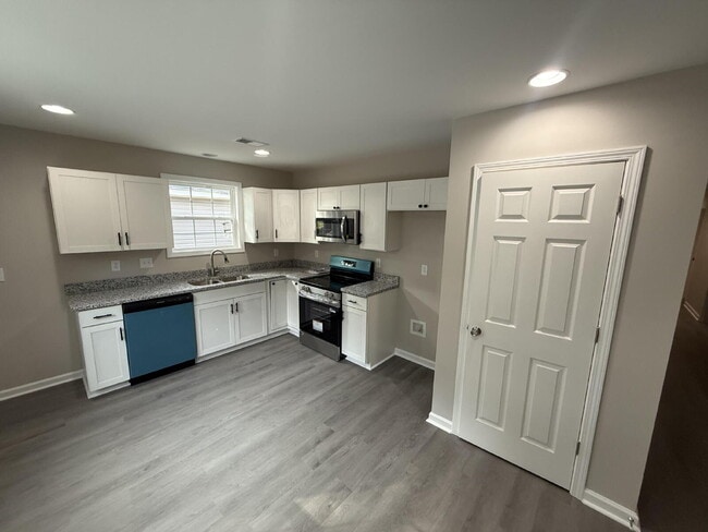 Building Photo - New construction now available!