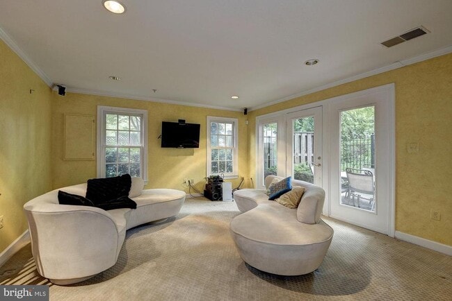 Building Photo - 1657 Colonial Hills Dr