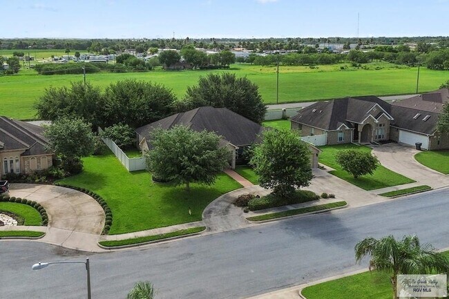 Building Photo - 109 Wild Olive