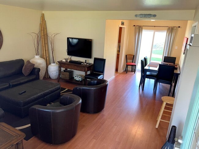 Building Photo - Charming Updated South O  BEACH HOUSE, Hug...