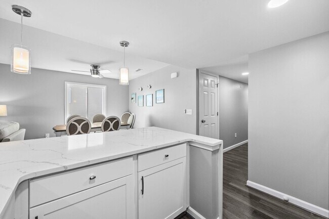 Building Photo - 941 S Ocean Blvd