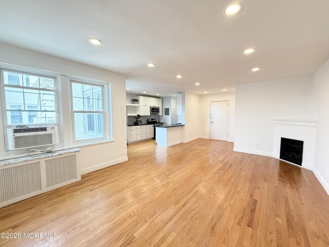 Building Photo - 500 Deal Lake Dr