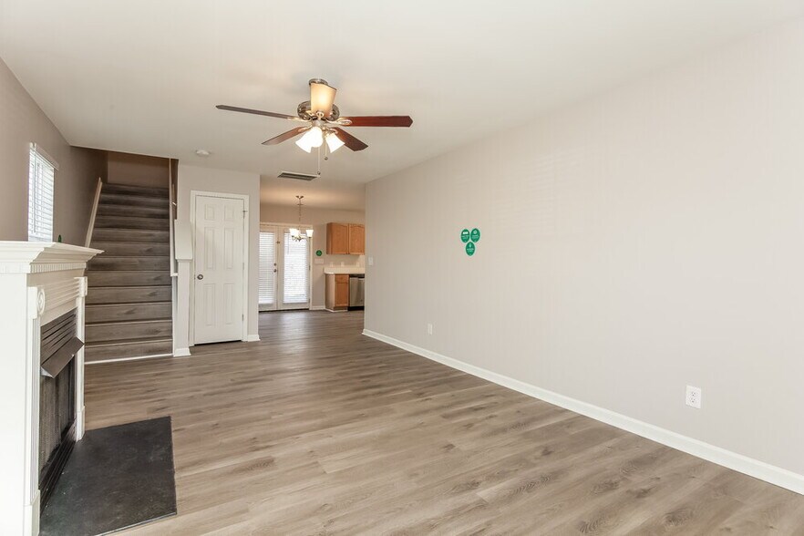 Building Photo - 6819 Jamison Ln