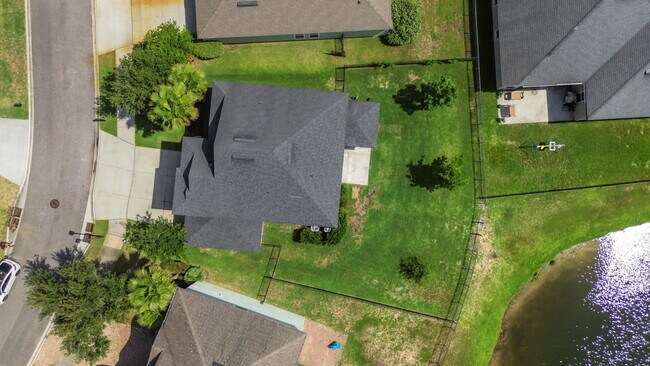 Building Photo - 16089 Garrett Grove Ct