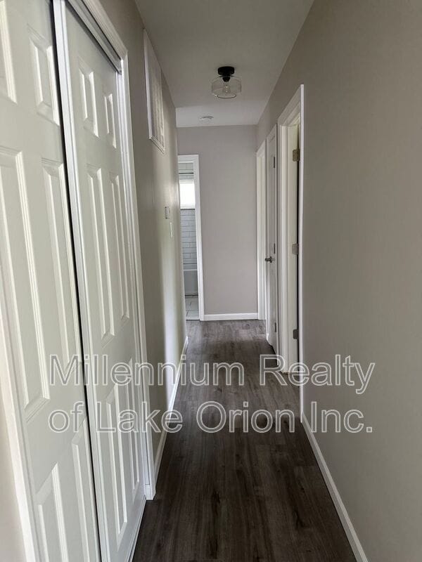Building Photo - 4811 Summerhill Dr