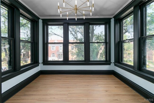 Building Photo - 4166 Russell Blvd