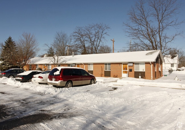 Building Photo - Bushnell Apartments