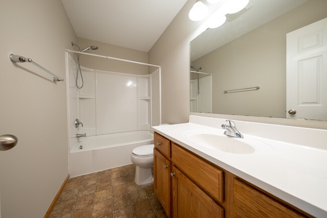 Building Photo - 15241 Spring Brook Terrace