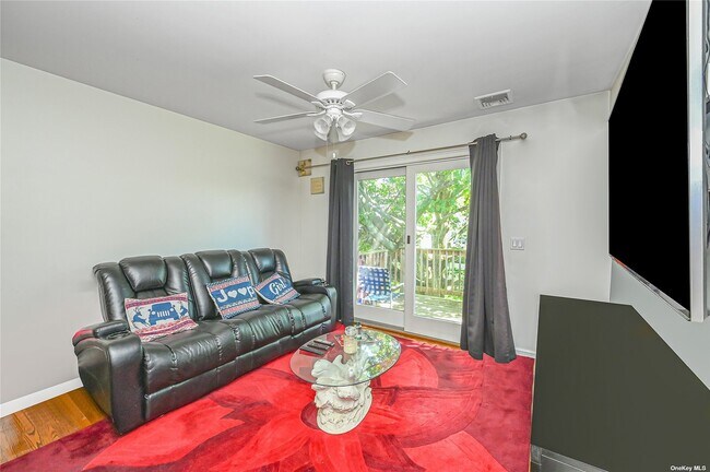 Building Photo - 316 Kimberly Pl