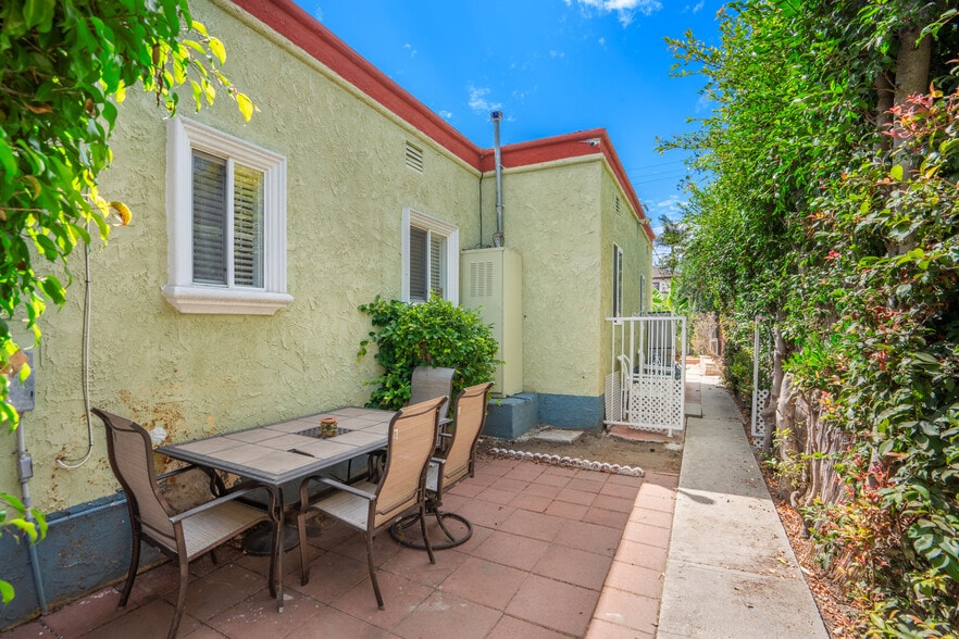 Building Photo - 1836 Euclid St