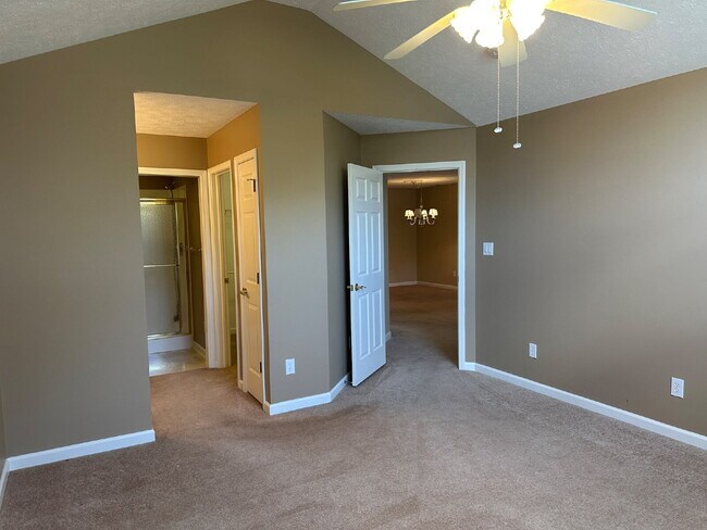 Building Photo - Well-Maintained Condo with 2 Bonus Rooms & Attached 2-Car Garage