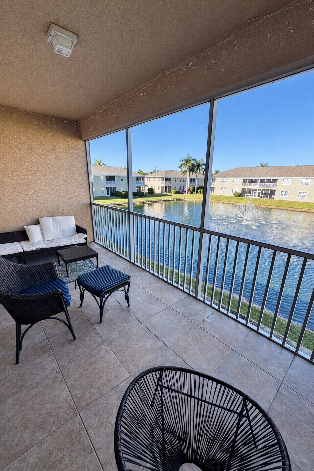 Building Photo - 5360 Mang Pl