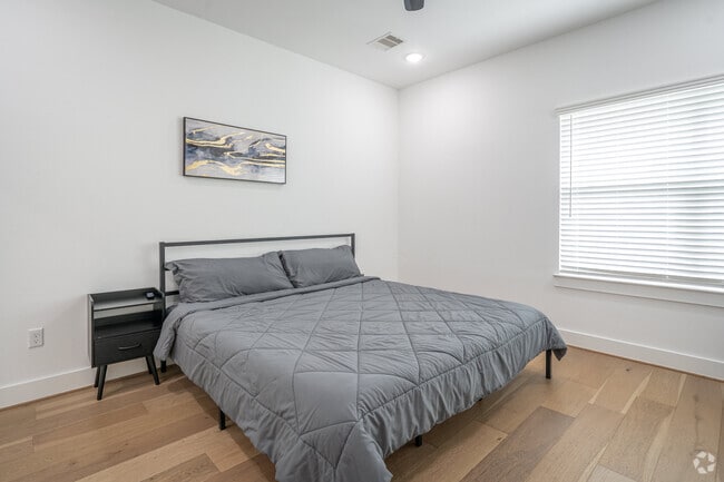 3BR, 3.5BA - 1,828SF - Primary Bedroom - Thornton Homes