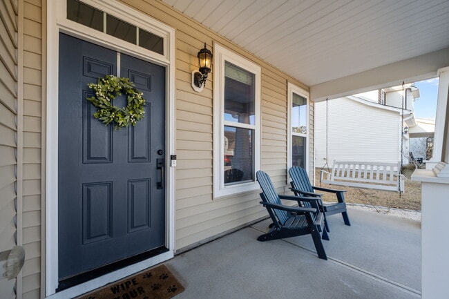 Building Photo - 115 Hampton Dr