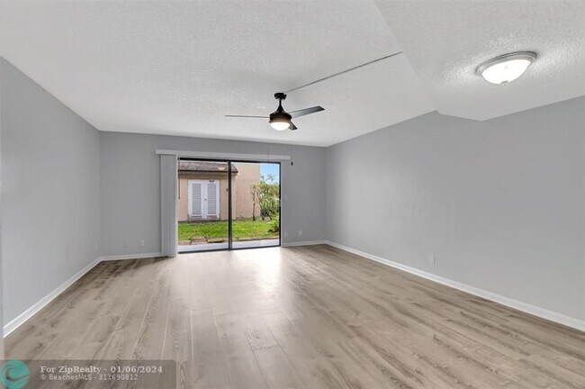 Building Photo - 97 Deer Creek Rd