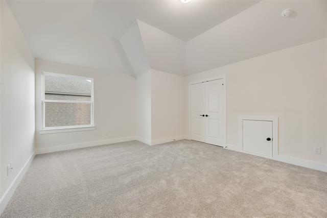 Building Photo - 9013 Wyndemere Ln