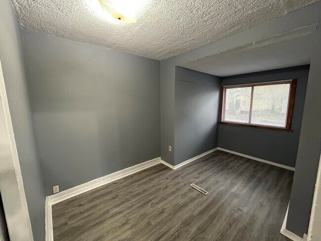 Building Photo - 3464 Pennsylvania St