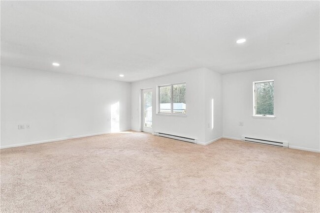 Building Photo - 30 Argyle Ave