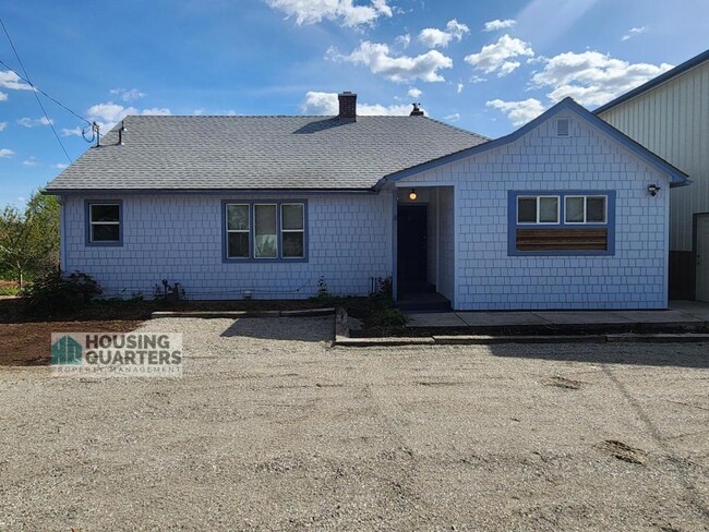 Primary Photo - 8802 E Valleyway Ave