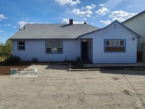 Building Photo - 8802 E Valleyway Ave