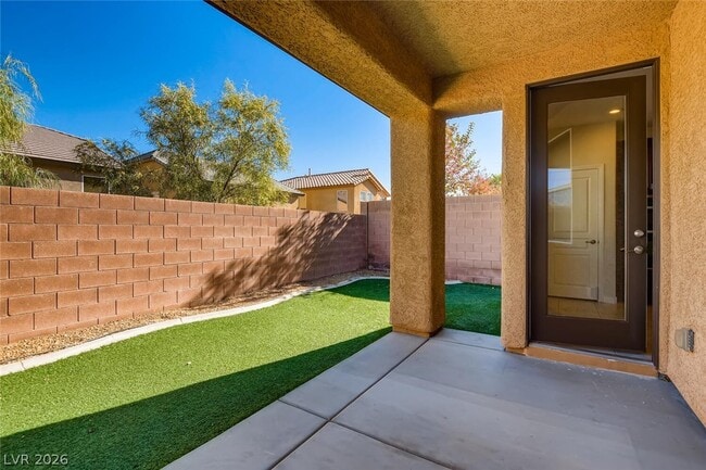 Building Photo - 6584 Holly River St