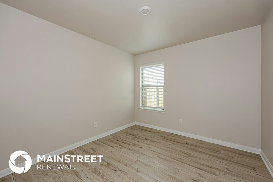 Building Photo - 122 Bluebonnet Dr