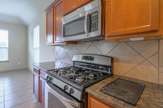 Building Photo - Charming home in Pearland!