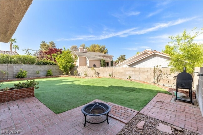 Building Photo - 9 Rue Des Champs