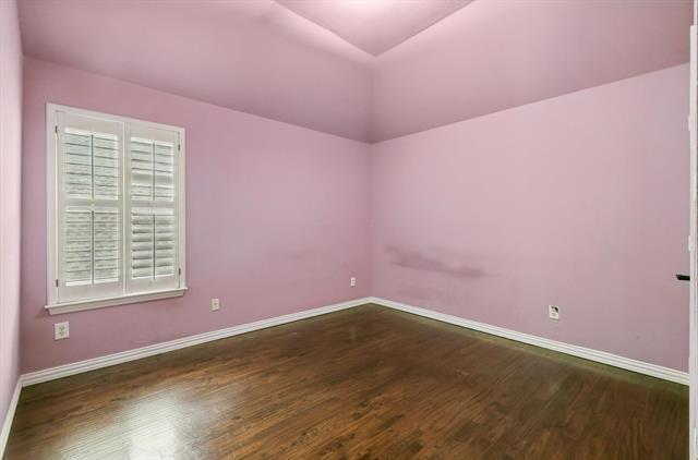 Building Photo - 7309 Alandale Dr