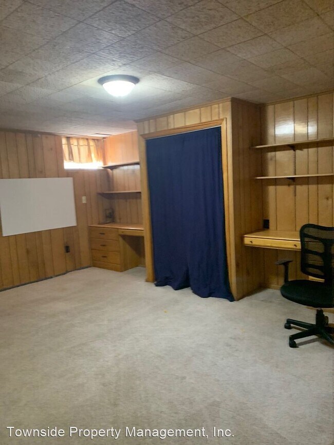 Building Photo - 5 br, 3 bath House - 924 McBryde Lane