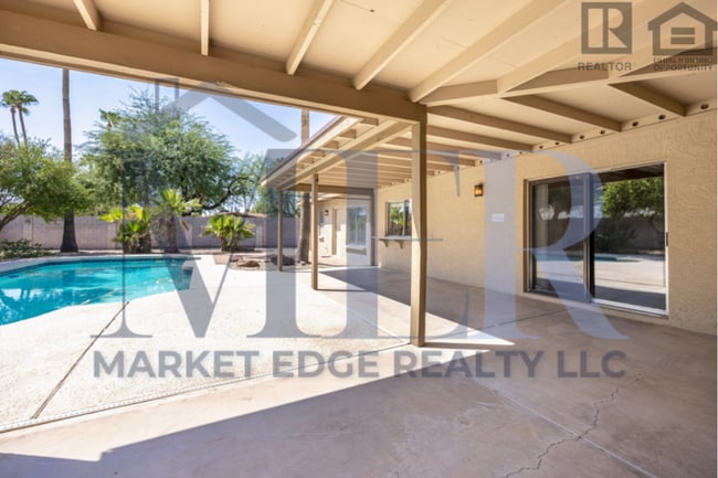 Building Photo - 4Bed/2.5Bath House at 56th/Cactus! $4499 MOVE-IN SPECIAL! Move-In Ready on 04/09/2026!