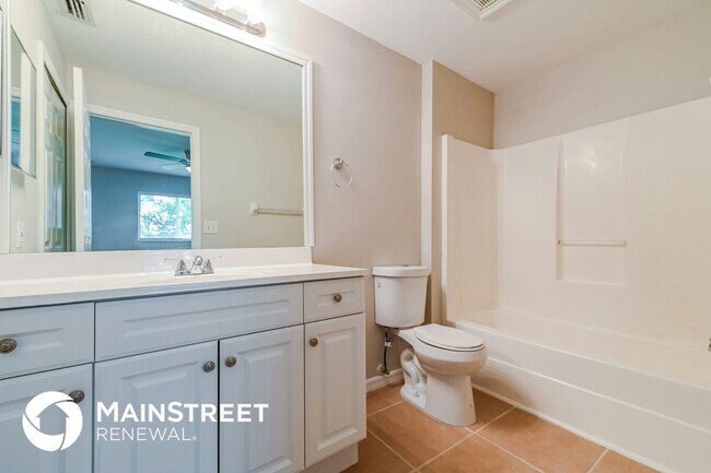 Building Photo - 1804 NE 21st St