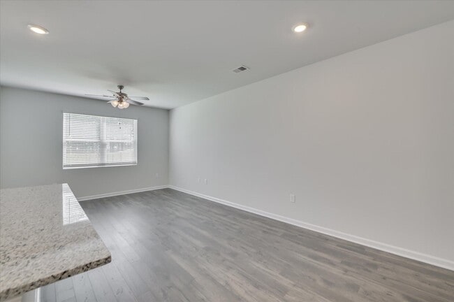Building Photo - 809 Grovebury Ct