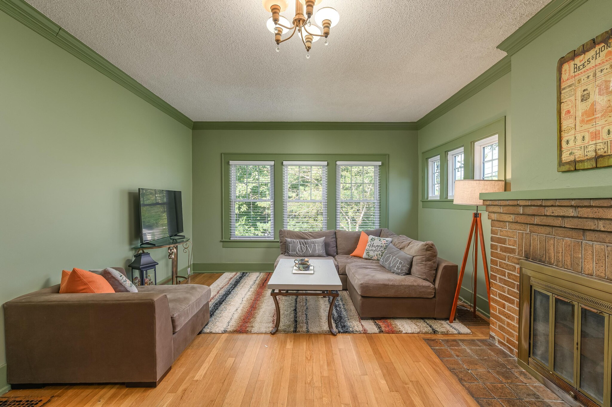 Building Photo - 3308 Alta Vista Dr