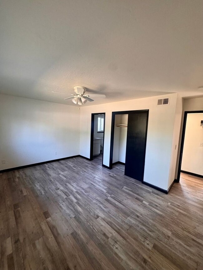 Building Photo - Charming 3 Bed/ 2 Bath Home in Clovis