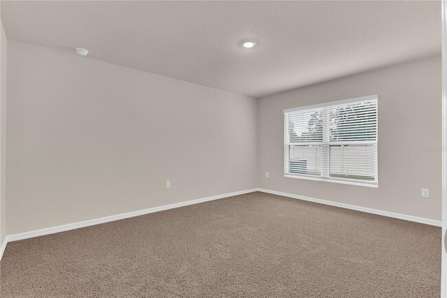 Building Photo - 2924 NE 20th Ter