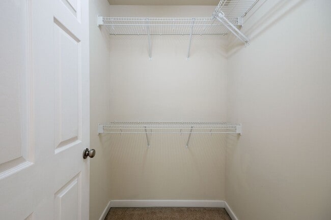 Building Photo - Recently Renovated 3 Bedroom Home in North...