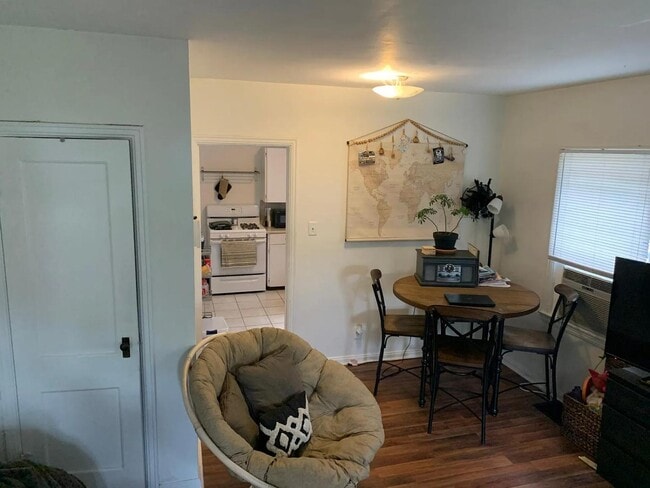 Building Photo - 5655 Winthrop Ave