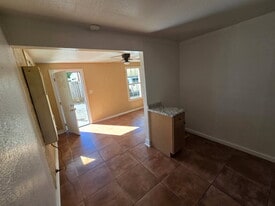 Building Photo - 1507 Polk St