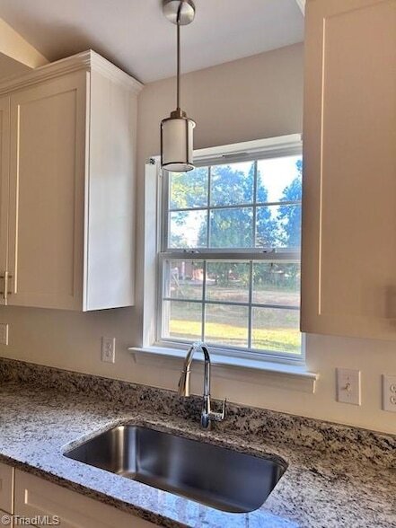 Building Photo - 107 W McIver St