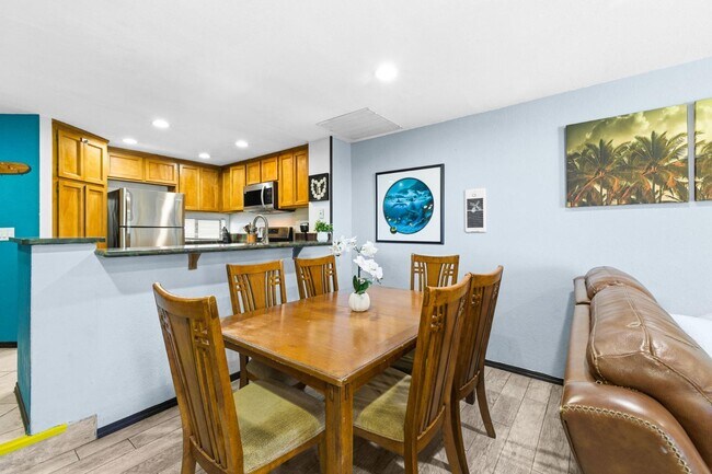 Building Photo - 731 Seacoast Dr