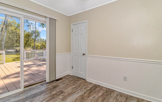 Building Photo - 1303 SC-90