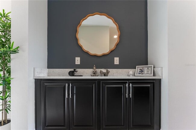 Building Photo - 13019 Stanthorne Ave