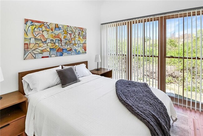 Building Photo - 10 Wyndham Hill Rd