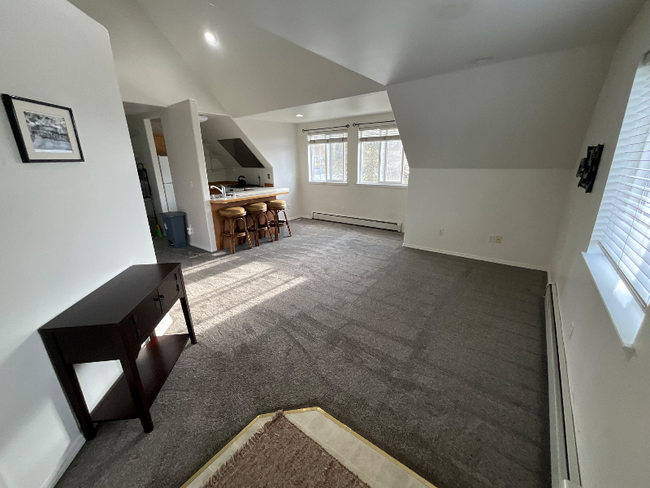 Primary Photo - 2323 E 68th Ave