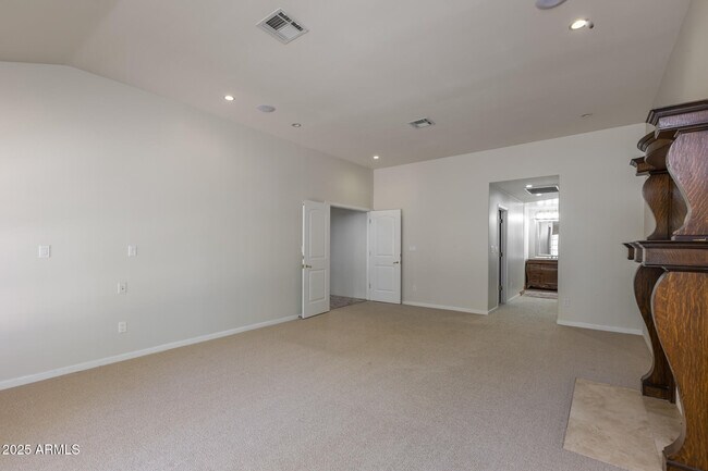 Building Photo - 49 Biltmore Estates Dr