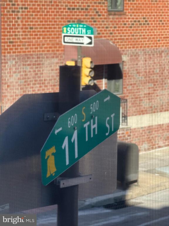 Building Photo - 1048 South St